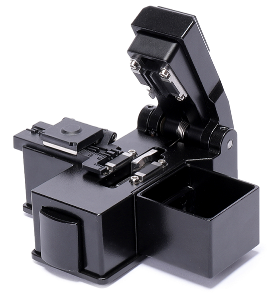Optical Fibre Cleaver with Auto Rotate Blade